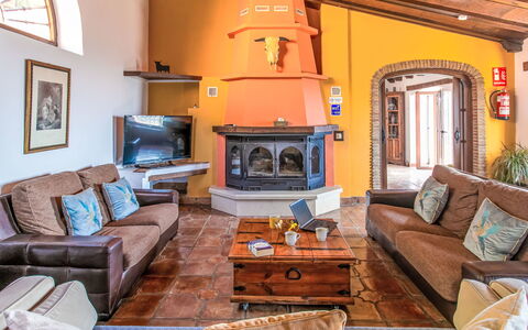 Comendador: Furniture, Interior Design, Flooring, Couch, Wood, Ceiling, Floor, Living Room, Room, Home