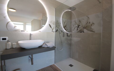 House Martina: Plumbing Fixture, Interior Design, Bathroom, Flooring, Floor, Bathroom Sink, Tap, Plumbing, Ceiling, Lighting