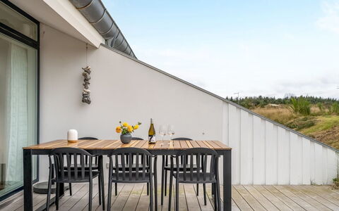 Adelbrand - 1Km from the Sea: Wood, Furniture, Apartment, Room, Ceiling, Wood Stain, Chair, Hardwood, Varnish, Lumber