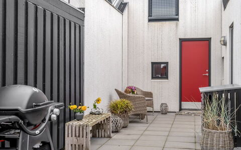 Adelbrand - 1Km from the Sea: Wood, Furniture, Apartment, Room, Ceiling, Wood Stain, Chair, Hardwood, Varnish, Lumber