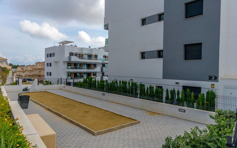 Aire Residencial: Building, Apartment, Residential Area, Architecture, Neighbourhood, Condominium, Urban Design, Human Settlement, Composite Material, Balcony
