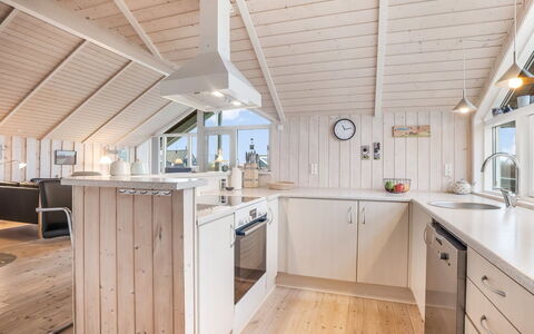 Bryngeir - 100M from the Sea: Wood, Ceiling, Home, Interior Design, Flooring, Floor, Wood Flooring, Door, Kitchen, Countertop