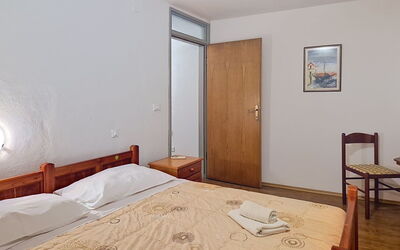 Accommodation:&nbsp;Valentina 800.3