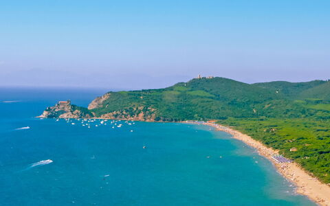 Casamare: Blue, Water, Body Of Water, Coast, Coastal And Oceanic Landforms, Sea, Horizon, Beach, Summer, Ocean