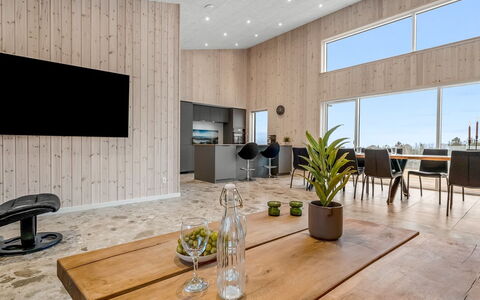 Gillis - 1Km from the Sea: Flooring, Floor, Interior Design, Wood Flooring, Wall, Wood, Ceiling, Furniture, Laminate Flooring, Living Room