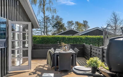 Detlef - 400M from the Sea