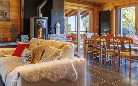 Le Bouquetin: Furniture, Interior Design, Wood, Flooring, Ceiling, Floor, Table, Chair, Living Room, Room
