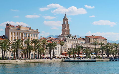 Golden Strings: City, Waterway, Town, Tower, Coastal And Oceanic Landforms, Spire, Tourist Attraction, Coast, Sea