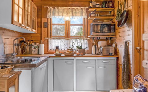 Hakon - 1Km from the Sea: Kitchen, Kitchen Appliance, Wood, Major Appliance, Countertop, Interior Design, Furniture, Cabinetry, Flooring, Home Appliance