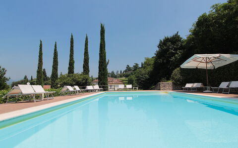 Calicantus, Verona, Pool, Wifi: Swimming Pool, Eco Hotel, Resort, Villa, Evergreen, Hacienda, Resort Town, Larch