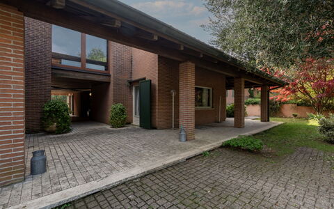 Cecilia: Shade, Cottage, Yard, Backyard, Garden, Estate, Garden Buildings, Outdoor Structure