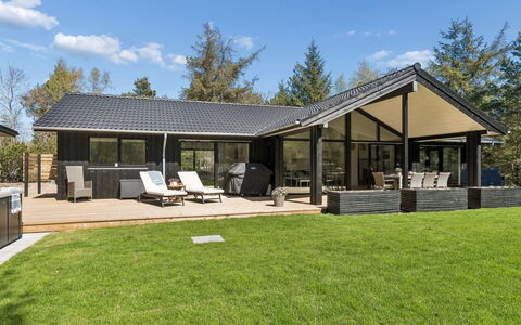 Antonina - 775M from the Sea: Cottage, Backyard, Yard, Garden Buildings, Shed, Siding, Outdoor Furniture, Log Cabin, Outdoor Structure, Shack