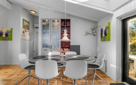 Sigbrit - 100M from the Sea: Furniture, Interior Design, Flooring, Floor, Wood, Ceiling, Chair, Kitchen & Dining Room Table, Dining Room, Table
