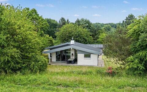 Sigbrit - 100M from the Sea: Roof, House, Home, Cottage, Siding, Estate, Driveway, Garden Buildings, Yard, Shed