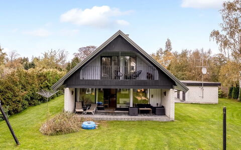 Gia - 500M from the Sea: Roof, House, Home, Cottage, Door, Siding, Deck, Porch, Plank, Hardwood