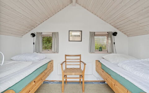 Elle - 175M from the Sea: Bed, Wood, Interior Design, Bedroom, Ceiling, Furniture, Floor, Home, Bed Frame, Bedding