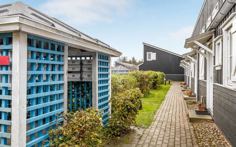 Benthe - 100M to the Fjord: Cottage, Backyard, Yard, Garden Buildings, Shed, Siding, Outdoor Furniture, Log Cabin, Outdoor Structure, Shack