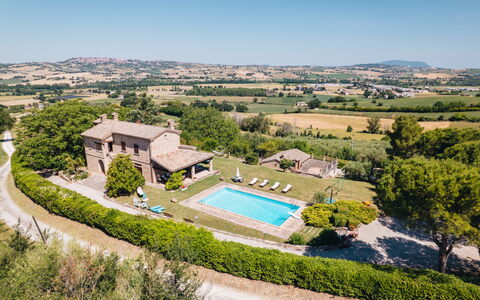 Villa Incanto: Swimming Pool, Estate, Villa, Hacienda, Farmhouse, Mansion, Resort, Thermae