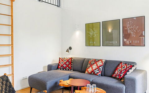 Freiraum: Furniture, Interior Design, Flooring, Wall, Couch, Floor, Living Room, Wood, Room, Home