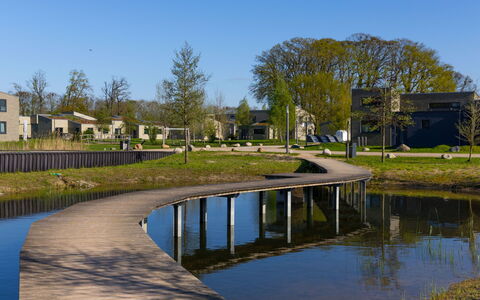 Strandnah 131: Water, Body Of Water, Waterway, Watercourse, Bank, Reflection, Canal, Channel, Lake, Pond
