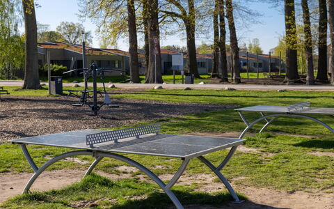 Zwischen Den Hügeln (153): Public Space, Shade, Park, Outdoor Furniture, Lawn, Outdoor Bench, Bench, Landscaping, Outdoor Table