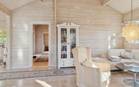 Fatiha - 800M from the Sea: Wood, Furniture, Apartment, Room, Ceiling, Wood Stain, Chair, Hardwood, Varnish, Lumber