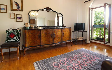 Casa Ines, Feltre: Furniture, Interior Design, Flooring, Wood, Floor, Lighting, Room, Picture Frame, Home, Living Room