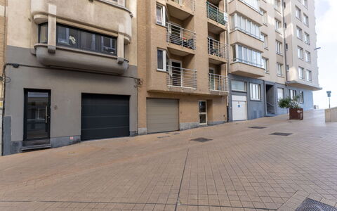 Florence with Private Garage: Building, Window, Apartment, Residential Area, City, Architecture, Neighbourhood, Facade, Condominium, Urban Design