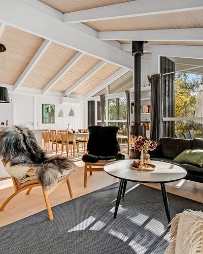 Edvard - 300M from the Sea