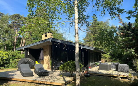Sheyla - 70M from the Sea: Cottage, Backyard, Yard, Garden Buildings, Shed, Siding, Outdoor Furniture, Log Cabin, Outdoor Structure, Shack