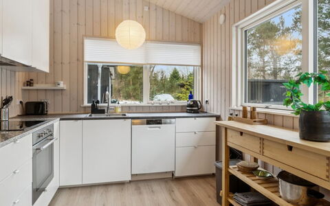 Amitola - 800M from the Sea: Kitchen, Countertop, Kitchen Appliance, Interior Design, Wood, Furniture, Flooring, Cabinetry, Kitchen Sink, Ceiling