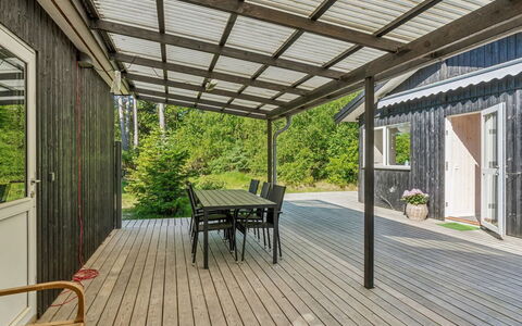 Amitola - 800M from the Sea: Wood, Deck, Composite Material, Porch, Shade, Plank, Hardwood, Outdoor Structure, Wood Stain, Garden
