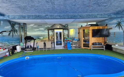 Naturnah mit Pool und Sauna: Swimming Pool, Leisure, Resort, Yard, Backyard, Eco Hotel, Artificial Turf, Hotel
