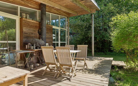 Ellenora - 1.7Km from the Sea: Furniture, Wood, Porch, Chair, Flooring, Floor, Hardwood, Wood Flooring, Wood Stain, Ceiling