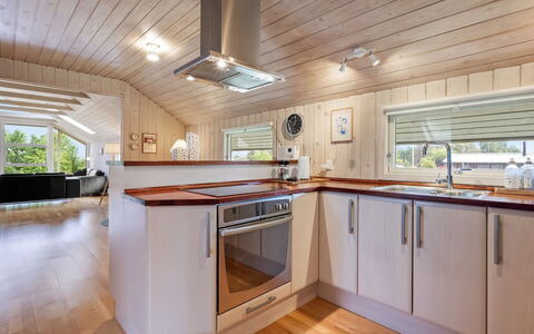 Athislus - 1.1Km from the Sea: Wood, Flooring, Ceiling, Interior Design, Floor, Wood Flooring, Kitchen, Countertop, Home, Kitchen Appliance
