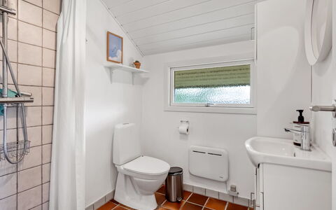 Athislus - 1.1Km from the Sea: Plumbing Fixture, Flooring, Bathroom, Floor, Toilet, Interior Design, Toilet Seat, Ceiling, Sink, Tap