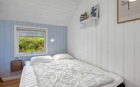 Athislus - 1.1Km from the Sea: Wood, Bedroom, Floor, Flooring, Ceiling, Bed, Home, Bedding, Bed Frame, Bed Sheet