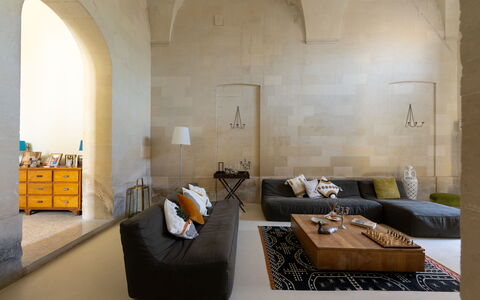 Palazzo Villani Lubelli: Furniture, Interior Design, Wall, Flooring, Floor, Couch, Living Room, Ceiling, Room, Lighting