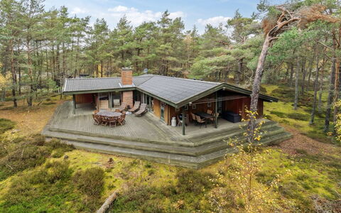 Tjegge - 500M from the Sea: Blue, Cottage, House, Home, Farmhouse, Estate, Siding