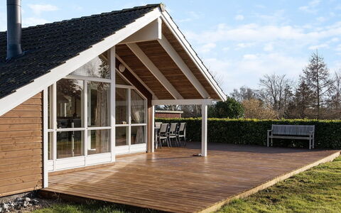 Nicolaus - 1.3Km from the Sea: Wood, Roof, Home, Hardwood, Cottage, Porch, Wood Stain, Plank, Shade, Deck