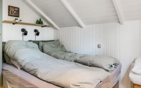 Else - 470M from the Sea: Bedroom, Wood, Bed, Floor, Flooring, Bed Sheet, Interior Design, Linens, Bedding, Furniture