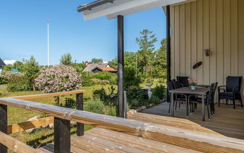 Tjorven - 400M from the Sea: Wood, Porch, Home, Composite Material, Deck, Hardwood, Wood Stain, Shade, Plank, Handrail