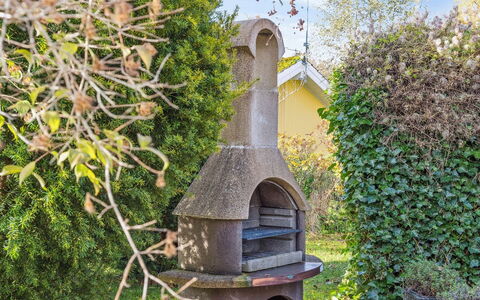 Gyda - 840M from the Sea: Shrub, Garden, Landscaping, Backyard, Lawn, Yard, Botanical Garden, Outdoor Structure