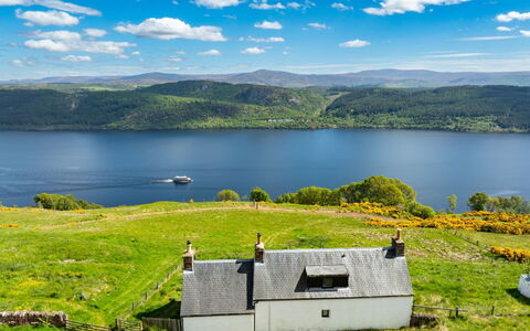 Bunloit Farmhouse: Grass, Mountainous Landforms, Hill, Natural Landscape, Highland, Mountain, Landscape, Grassland, Rural Area, Fell