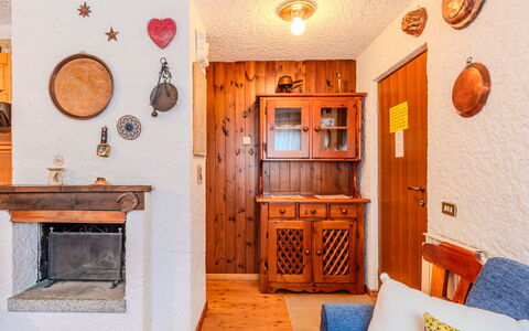Le Campanule: Interior Design, Furniture, Wood, Room, Flooring, Lighting, Ceiling, Floor, Home, Wood Stain