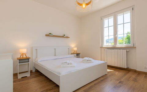 Enda: Bed, Interior Design, Bedroom, Flooring, Floor, Ceiling, Wood, Bedding, Bed Sheet, Furniture