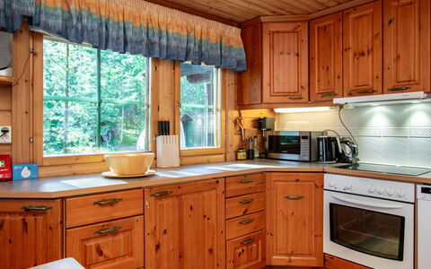 Susiranta: Interior Design, Wood, Cabinetry, Kitchen, Flooring, Countertop, Ceiling, Furniture, Drawer, Sink
