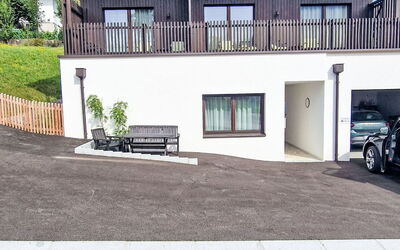 Fügen 225: Building, Road Surface, Facade, Home, Residential Area, Architecture, House, Roof, Asphalt, Driveway