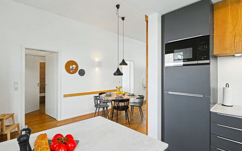 Seezeit: Furniture, Interior Design, Kitchen, Flooring, Countertop, Kitchen Appliance, Wood, Cabinetry, Floor, Ceiling