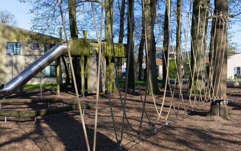 Seezeit: Playground Slide, Tree, Outdoor Play Equipment, Public Space, Chute, Human Settlement, Playground, Recreation, Park, Shade